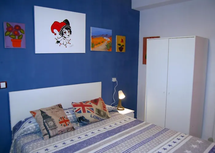 Luna Room